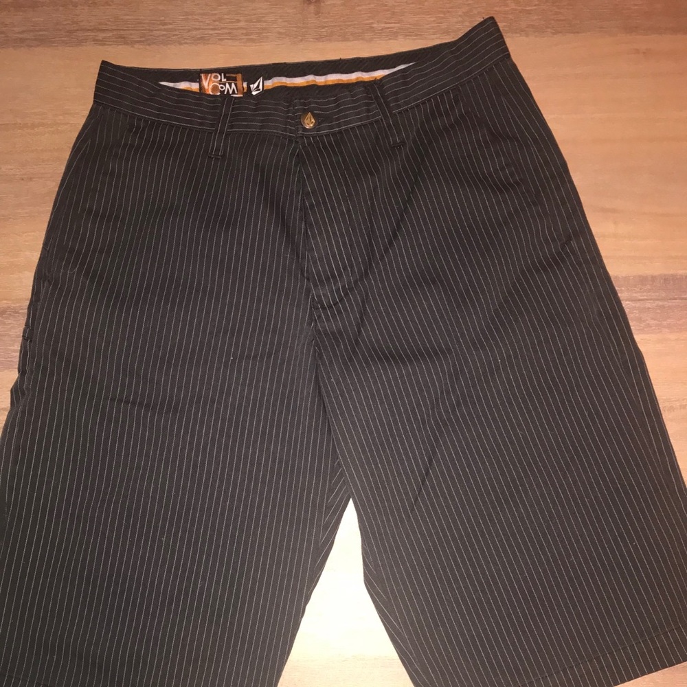 VolCom dress shorts